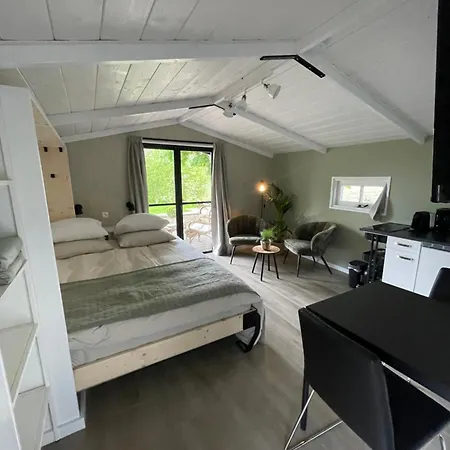 Bed & Breakfast De Rode Zonnehoed Kleine Wellness Scherpenzeel (Gelderland)